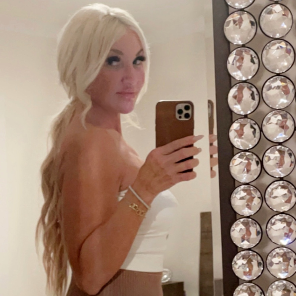 Meet your Posher, Libby